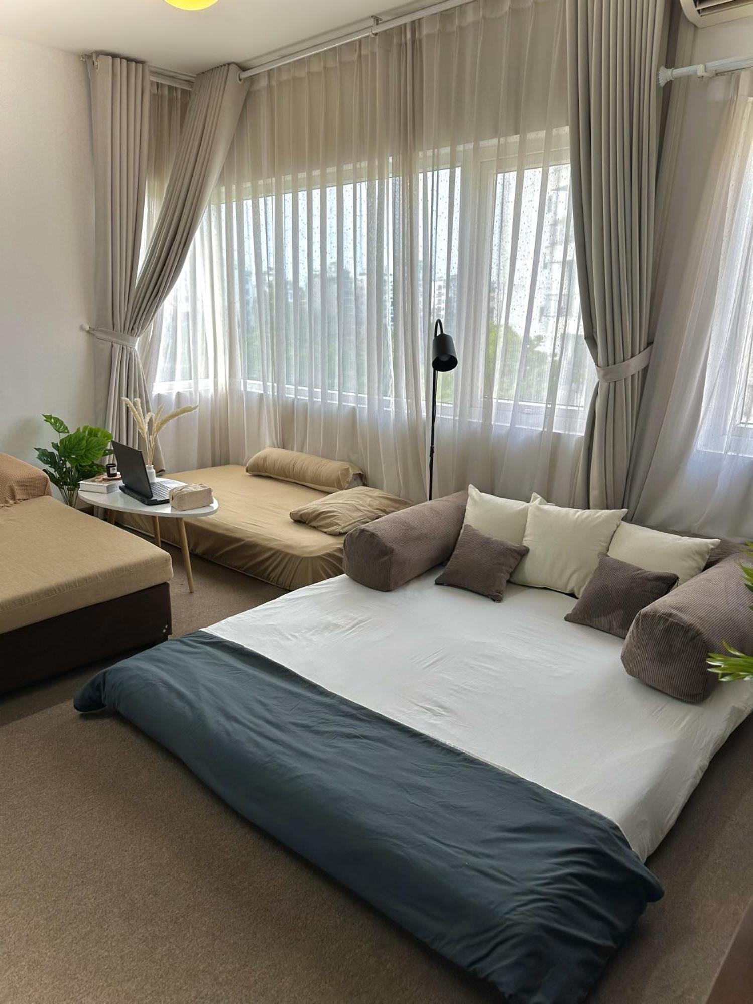 Apartment Zuzi To Ngoc , West